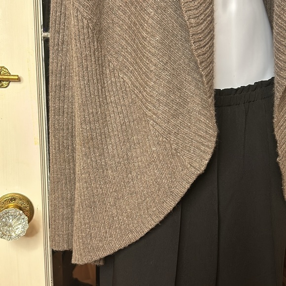 GUESS cardigan - Picture 4 of 10